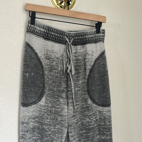 🖤 CLOSET CLEAR OUT 🖤 Free People Cozy Cool Girl “Good Vibes” Flare Pants - Picture 3 of 5
